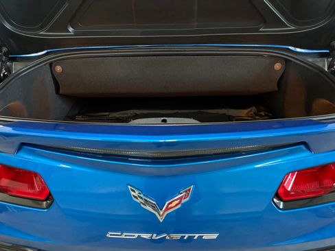 Used 2015 Chevrolet Corvette Stingray Convertible w/ 3LT Preferred Equipment Group image 9