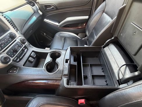 Used 2018 GMC Yukon SLT RWD image 6