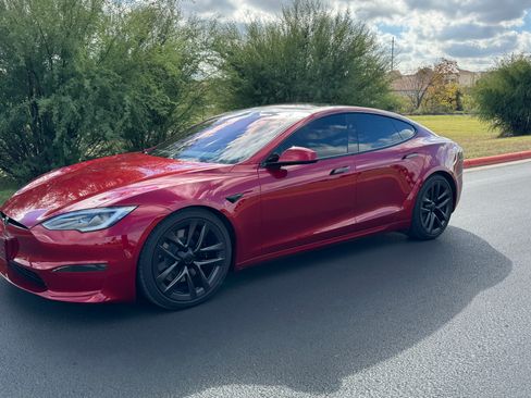 Used 2023 Tesla Model S Standard Range image 8