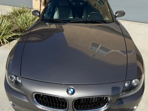 Used 2005 BMW Z4 2.5i RWD image 6