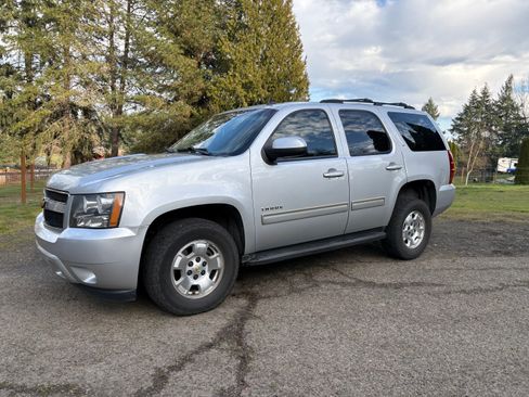 Used 2014 Chevrolet Tahoe LT image 12