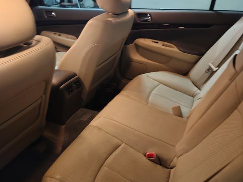 Used 2012 INFINITI G37 x Sedan w/ Premium Pkg image 5