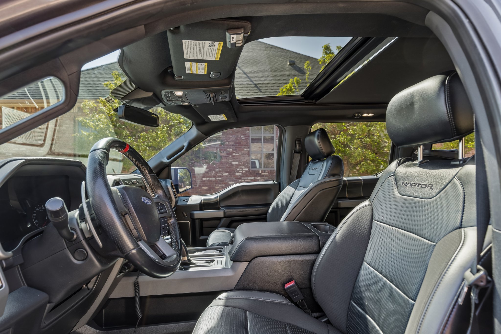 Used 2019 Ford F150 Raptor w/ Equipment Group 802A Luxury AWD/4WD image 9