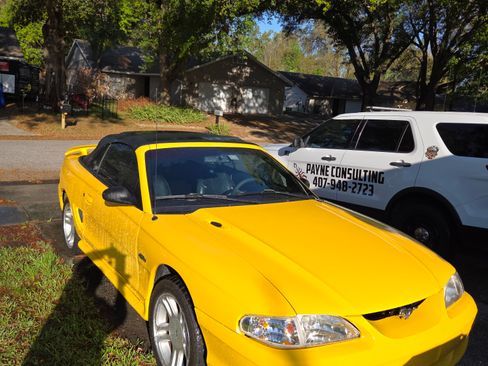 Used 1998 Ford Mustang GT image 2