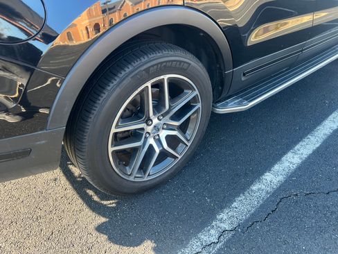 Used 2018 Ford Explorer Sport w/ Equipment Group 401A image 15