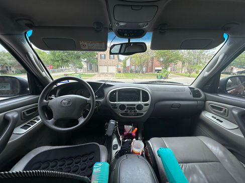 Used 2004 Toyota Sequoia SR5 image 12