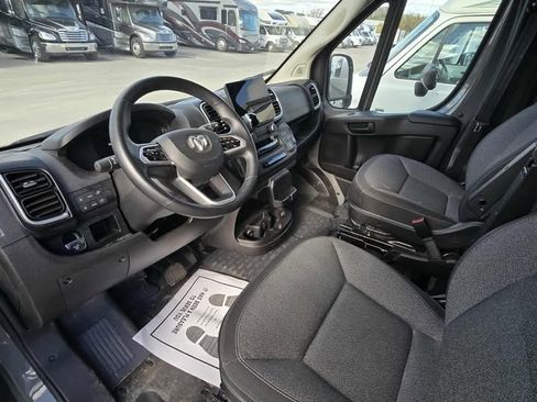Used 2024 RAM ProMaster 3500 w/ Cold Weather Group image 9