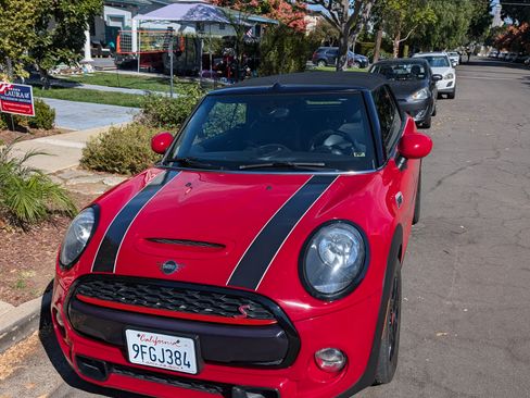 Used 2019 MINI Cooper S image 22