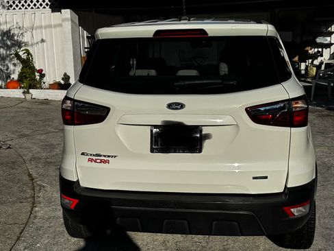 Used 2020 Ford EcoSport S image 2