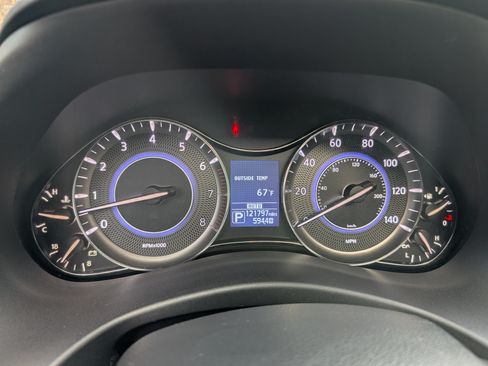 Used 2018 INFINITI QX80 4WD w/ Deluxe Technology Package image 16