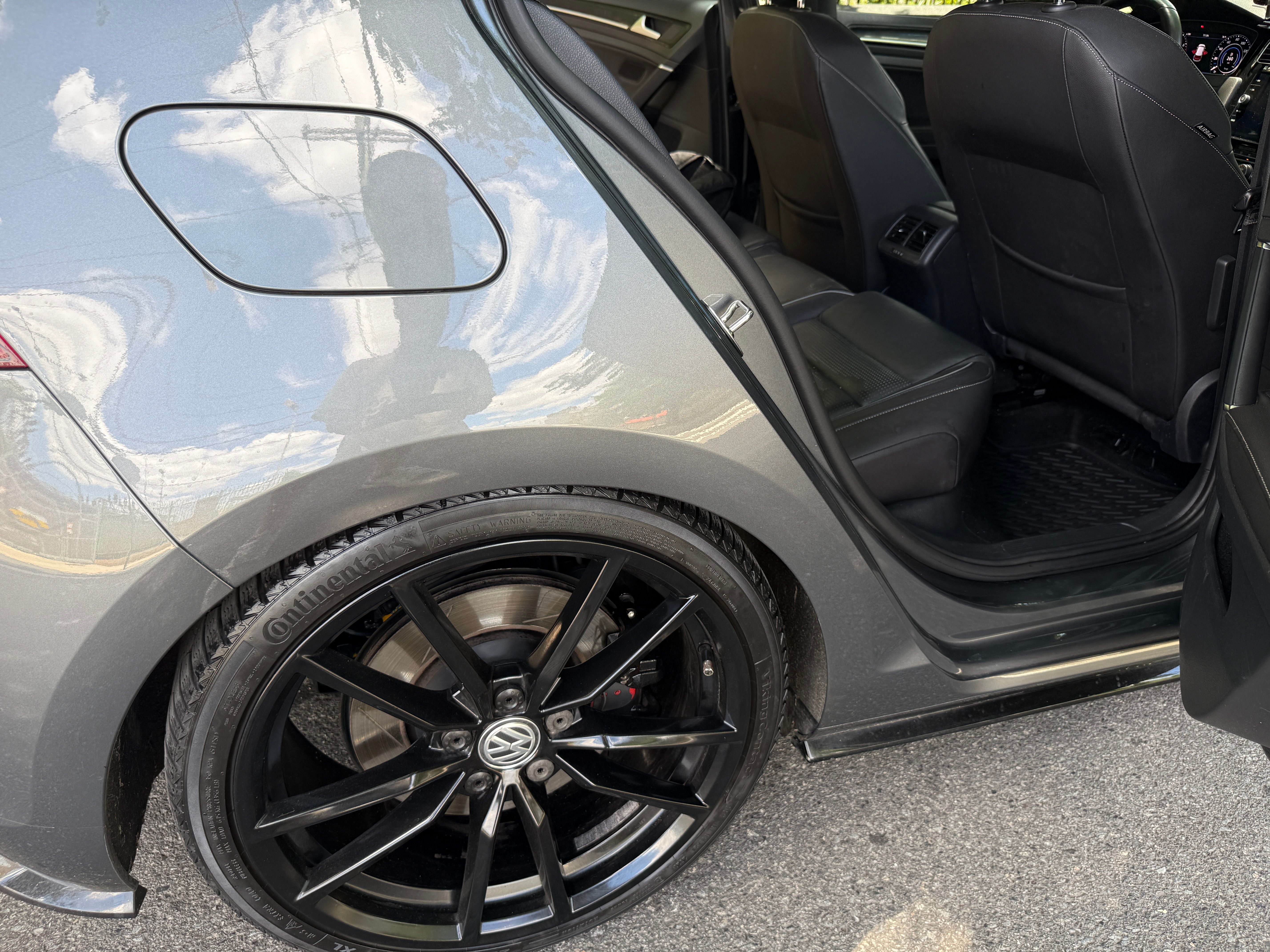 Used 2019 Volkswagen Golf 4-Door AWD/4WD image 10