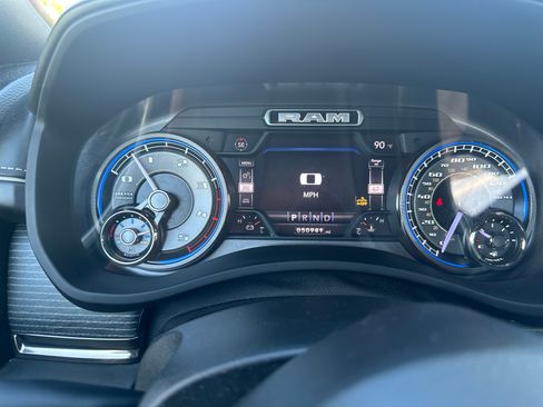 Used 2020 RAM 2500 Limited AWD/4WD image 16