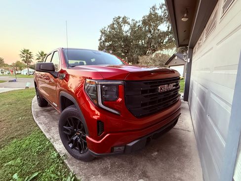 Used 2024 GMC Sierra 1500 Elevation image 4