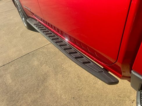 Used 2023 GMC Sierra 2500 AT4 w/ AT4 Preferred Package image 11