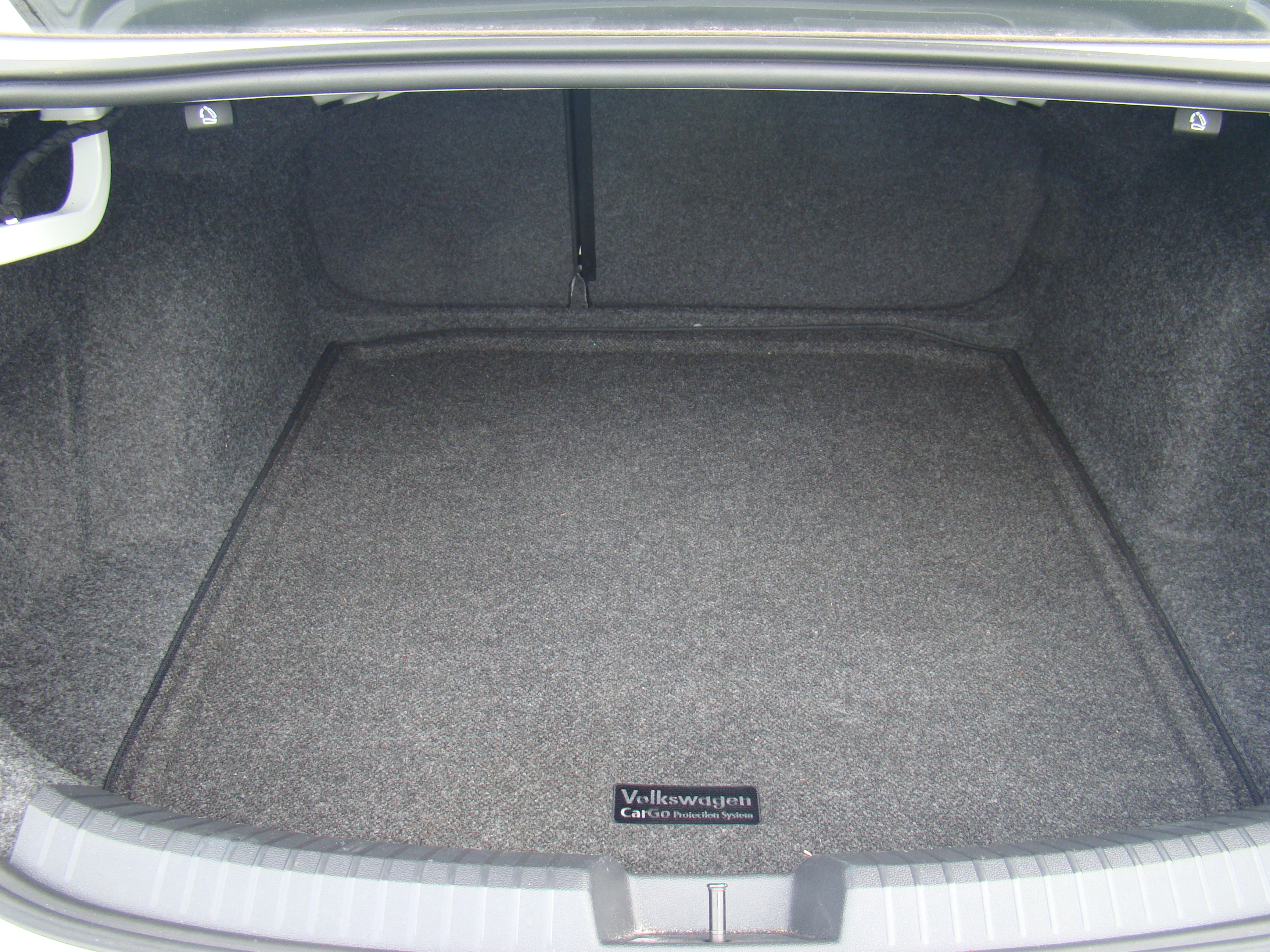 Used 2019 Volkswagen Jetta R-Line FWD image 20
