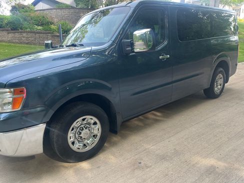 Used 2013 Nissan NV 3500 SL w/ Technology Pkg image 1