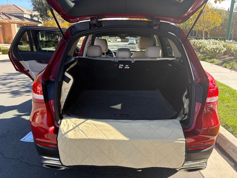 Used 2017 Mercedes-Benz GLC 300 image 8