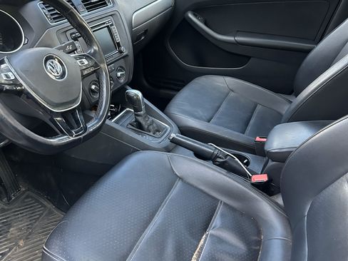 Used 2015 Volkswagen Jetta SE image 6