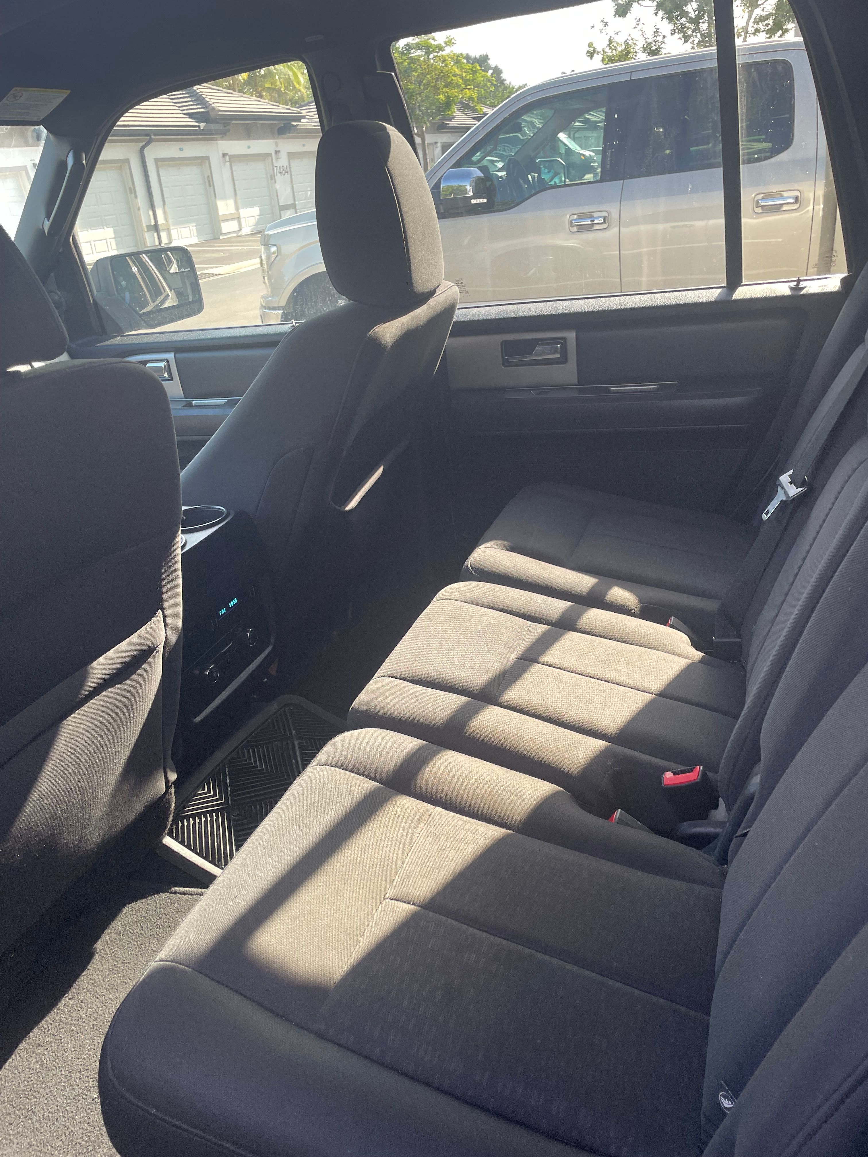 Used 2017 Ford Expedition XLT AWD/4WD image 10