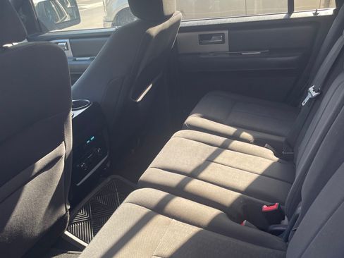 Used 2017 Ford Expedition XLT AWD/4WD image 10