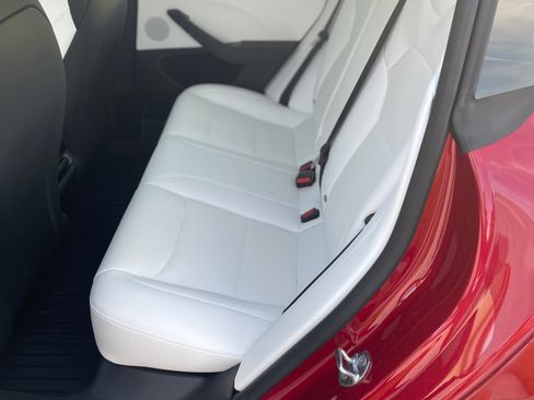 Used 2025 Tesla Model 3 Performance image 10