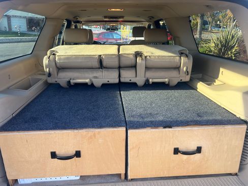 Used 2007 Chevrolet Suburban LT w/ LT Preferred Equipment Group image 18