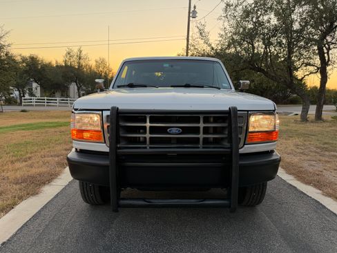 Used 1997 Ford F350 2WD Crew Cab image 1
