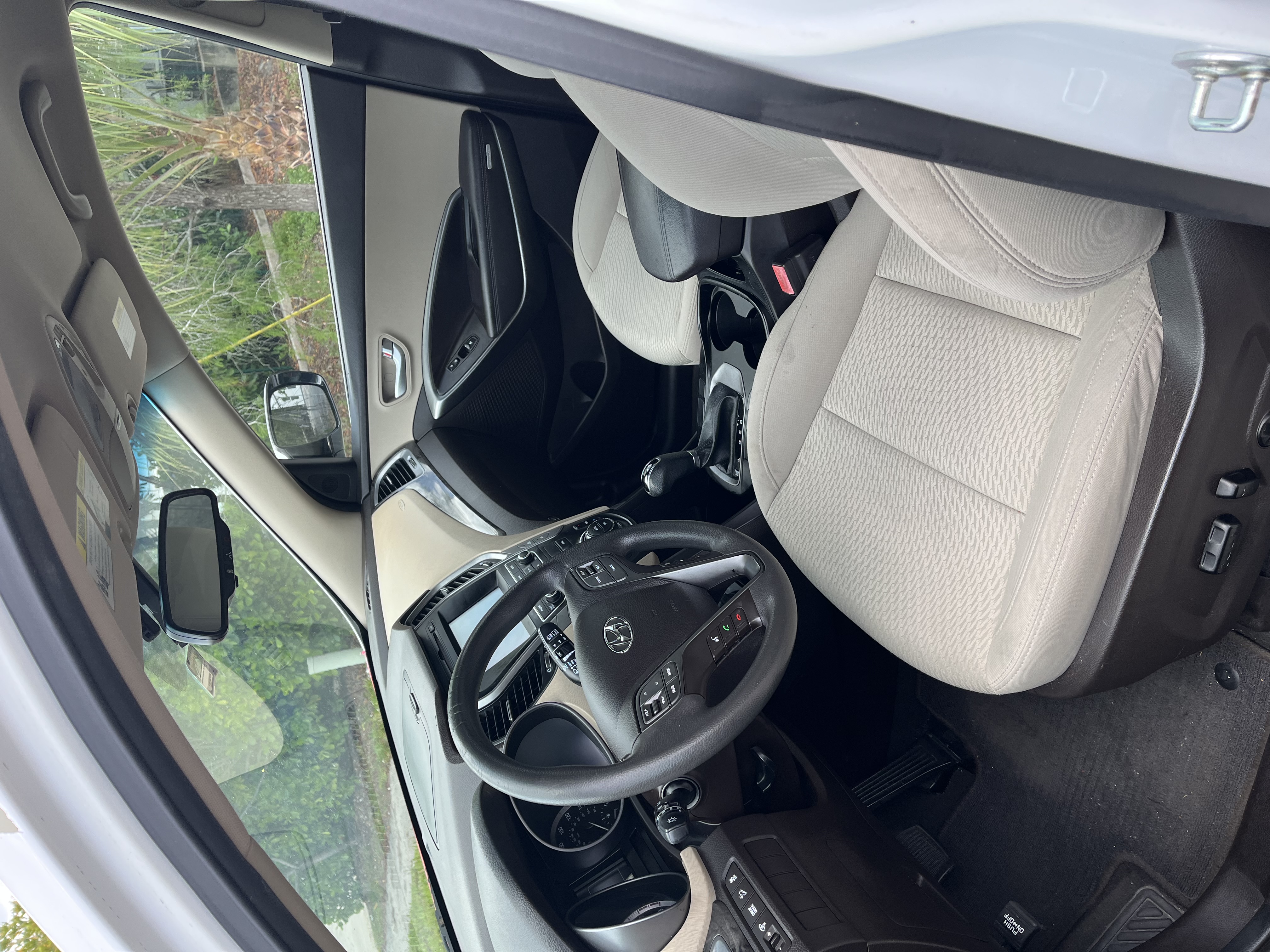 Used 2017 Hyundai Santa Fe Sport FWD image 6