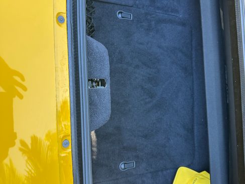 Used 2003 Chevrolet Corvette Convertible w/ Preferred Equipment Group1 image 16