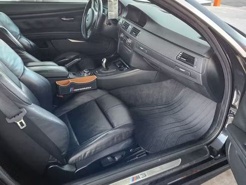 Used 2011 BMW M3 Convertible image 9