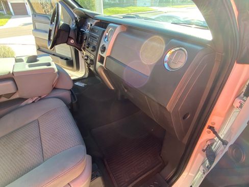 Used 2011 Ford F150 XLT w/ XLT Convenience Pkg image 13