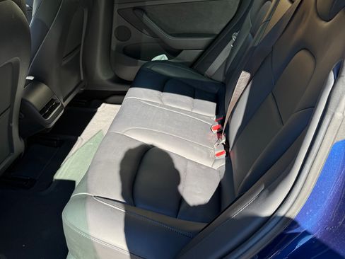 Used 2023 Tesla Model 3 Standard Range image 15