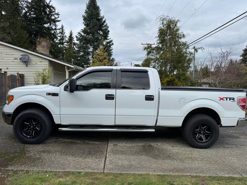 Used 2013 Ford F150 XLT w/ Luxury Equipment Group AWD/4WD image 2