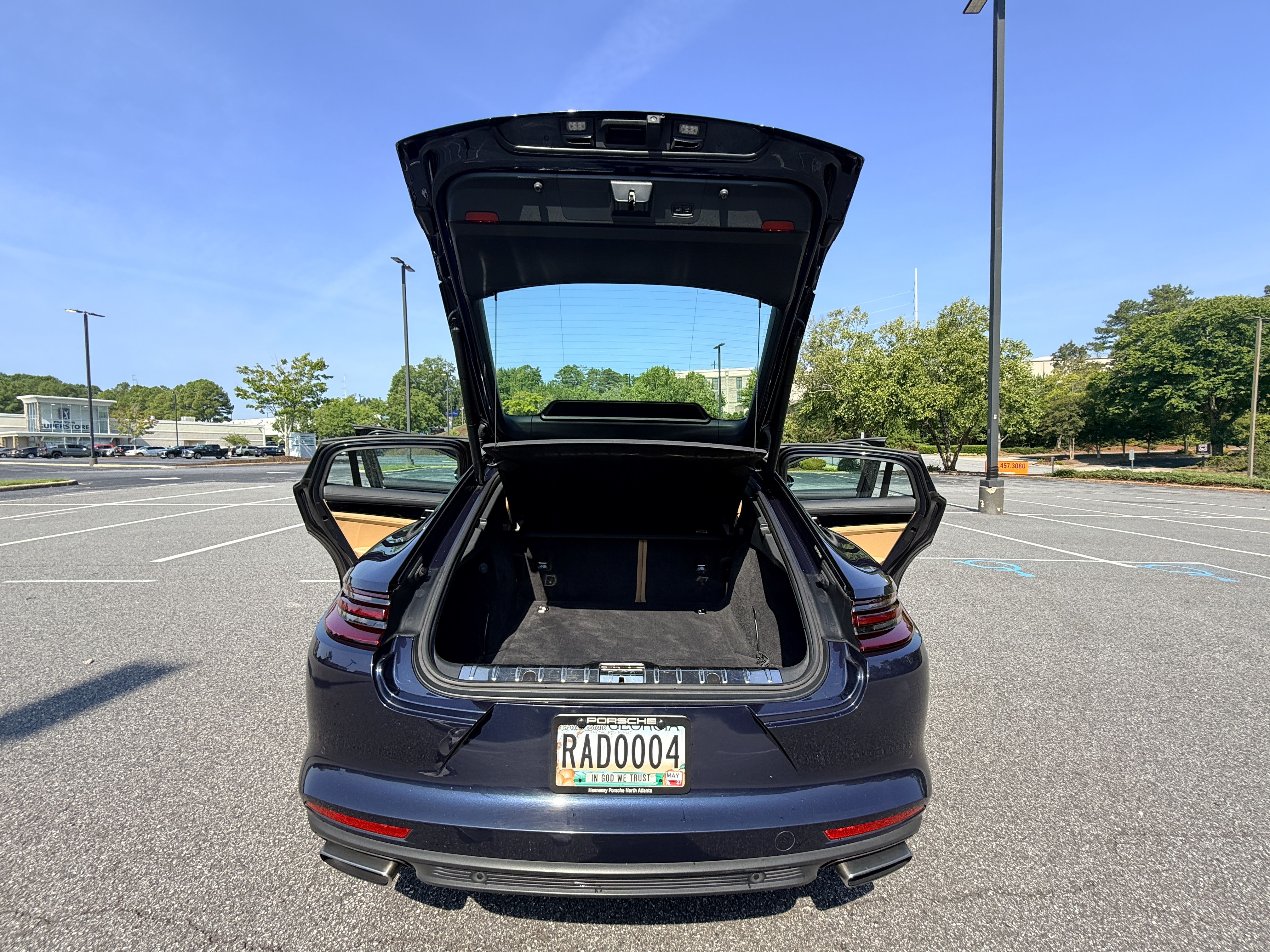 Used 2018 Porsche Panamera image 14