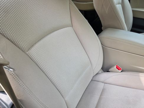 Used 2019 Subaru Outback 2.5i Premium image 5