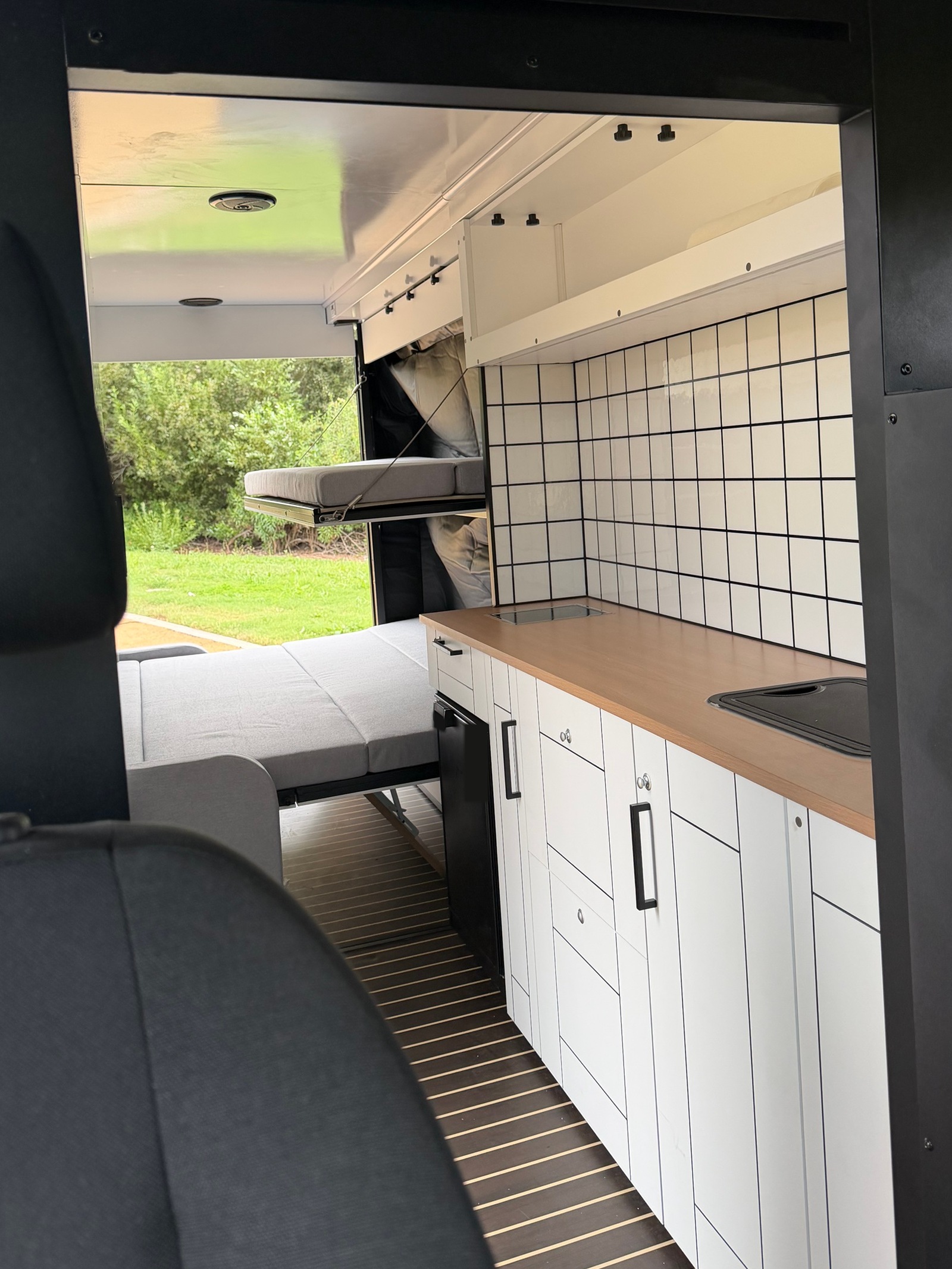 Used 2020 Mercedes-Benz Sprinter 2500 image 2