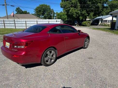 Used 2010 Lexus IS 350C RWD image 10