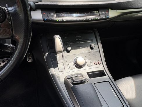Used 2017 Lexus CT 200h w/ Navigation System Package FWD image 15