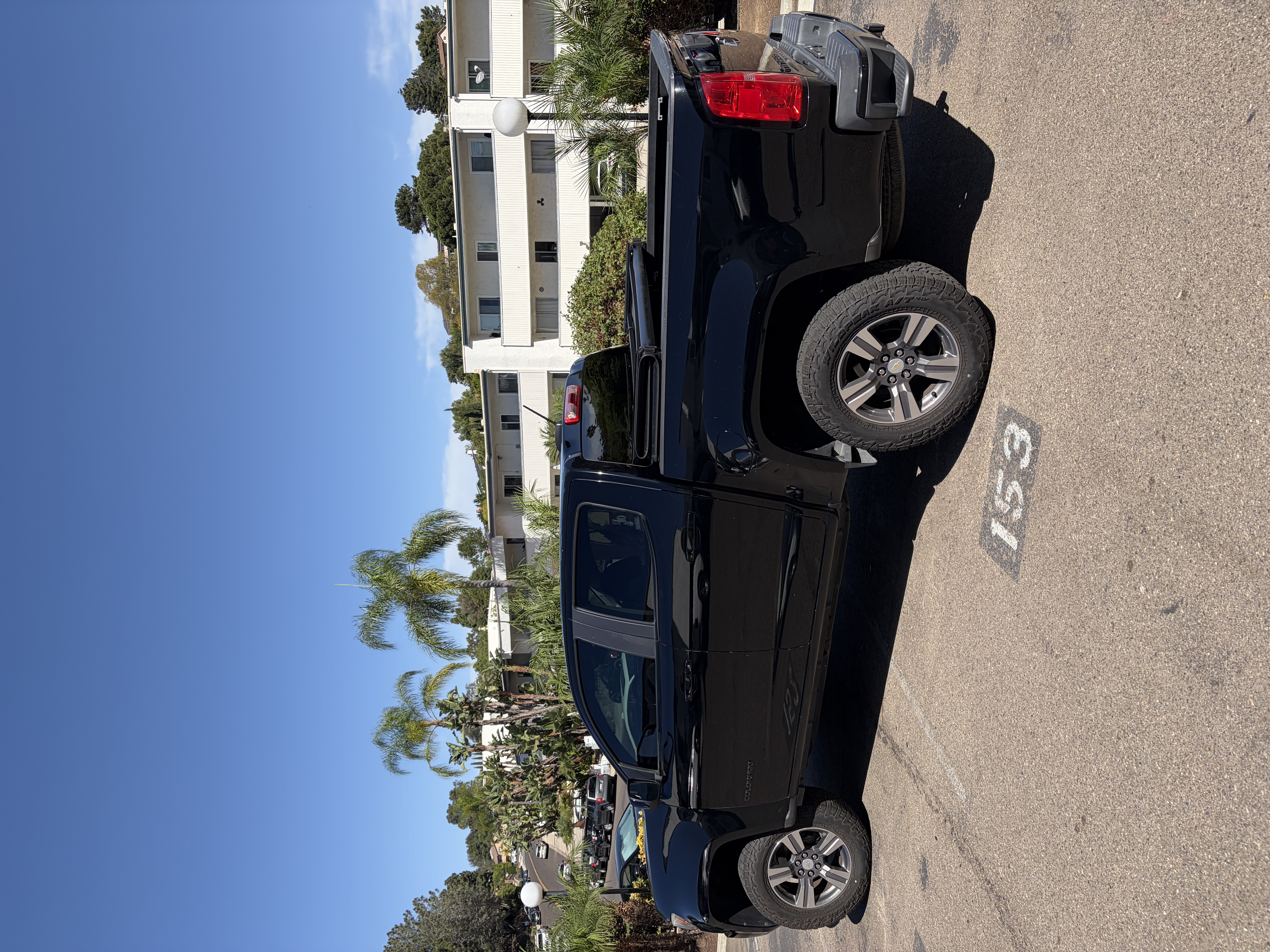 Used 2016 Chevrolet Colorado LT w/ Midnight Edition AWD/4WD image 6