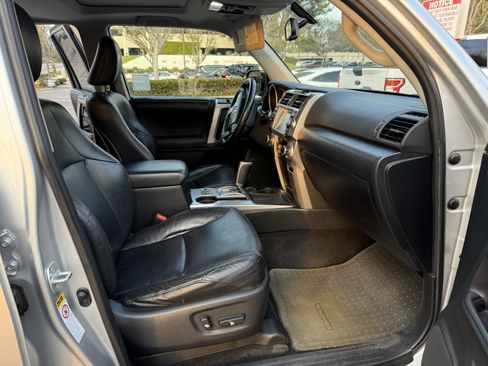 Used 2010 Toyota 4Runner Limited image 15