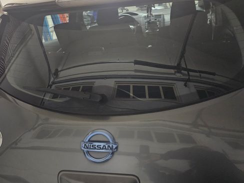 Used 2015 Nissan Leaf S image 2