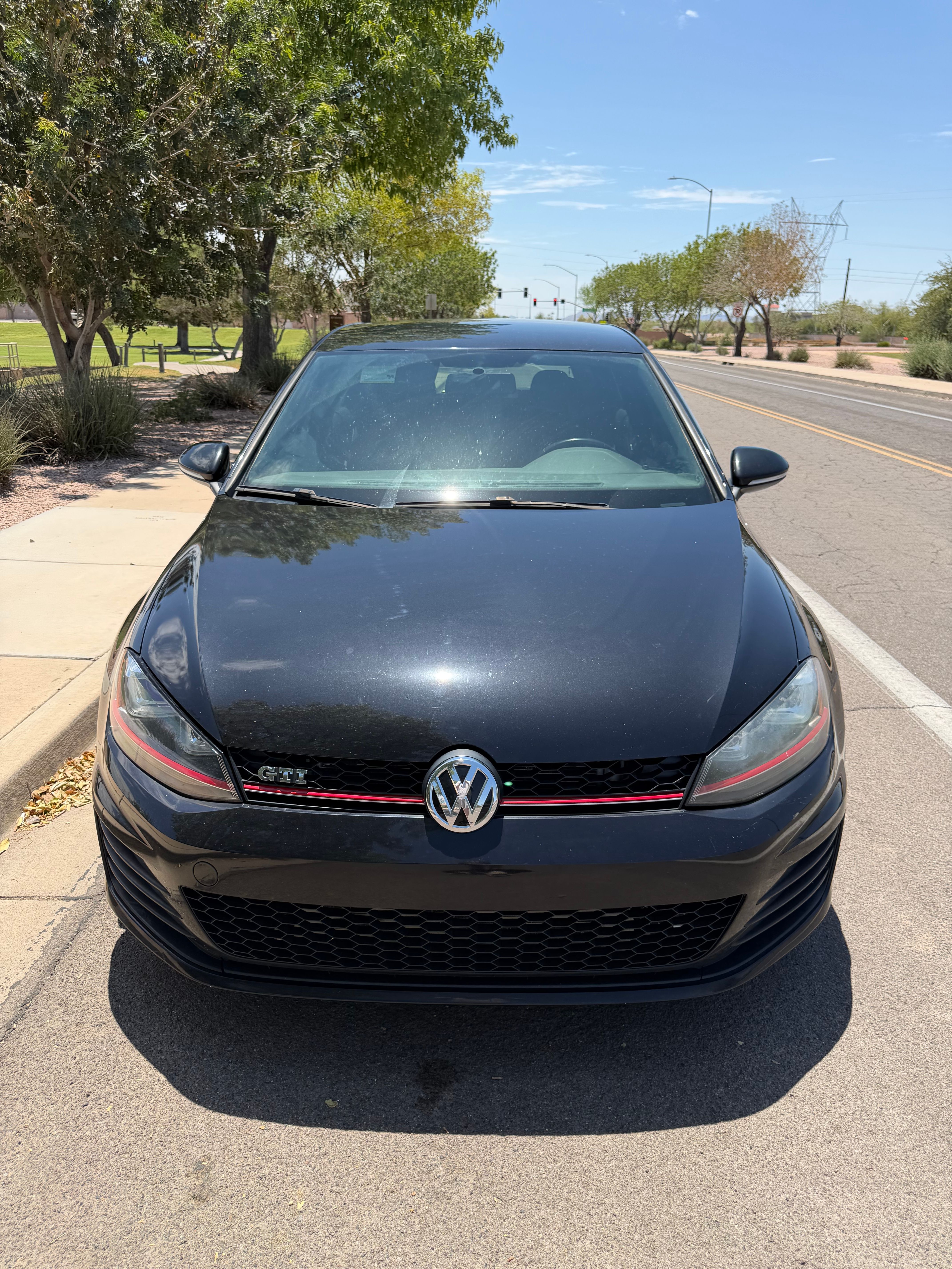 Used 2017 Volkswagen GTI S FWD image 8
