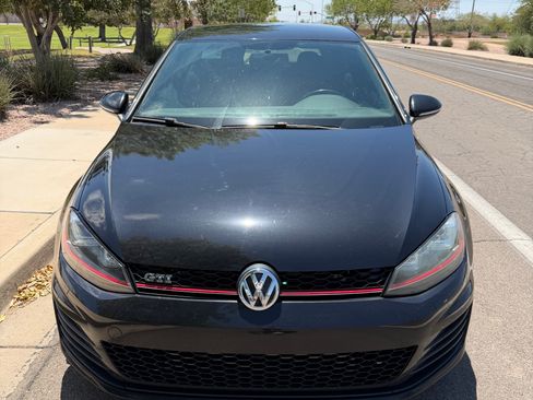 Used 2017 Volkswagen GTI S FWD image 8