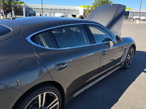 Used 2014 Porsche Panamera Turbo S Executive image 27