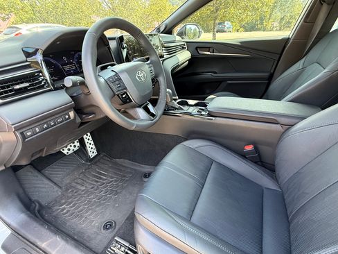Used 2025 Toyota Camry XSE w/ Premium Plus Package FWD image 11