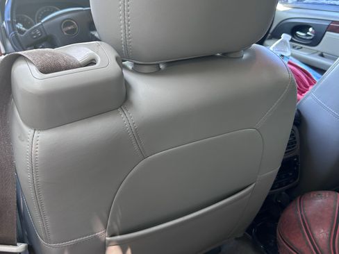 Used 2006 GMC Envoy SLT RWD image 25