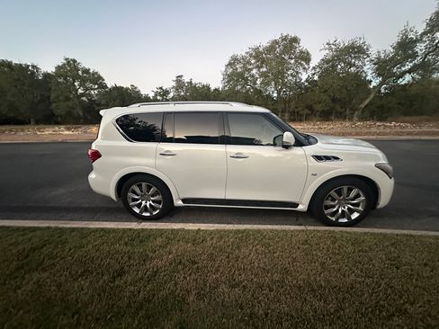 Used 2014 INFINITI QX80 2WD w/ Deluxe Touring Package image 1