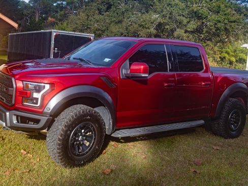 Used 2018 Ford F150 Raptor w/ Equipment Group 802A Luxury image 2
