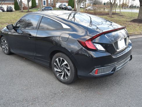 Used 2018 Honda Civic LX-P image 5