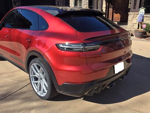 Used 2023 Porsche Cayenne Turbo GT image 1